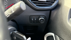 Vauxhall Crossland X 1.2T [110] Griffin 5dr [6 Spd] [Start Stop] Petrol Hatchback